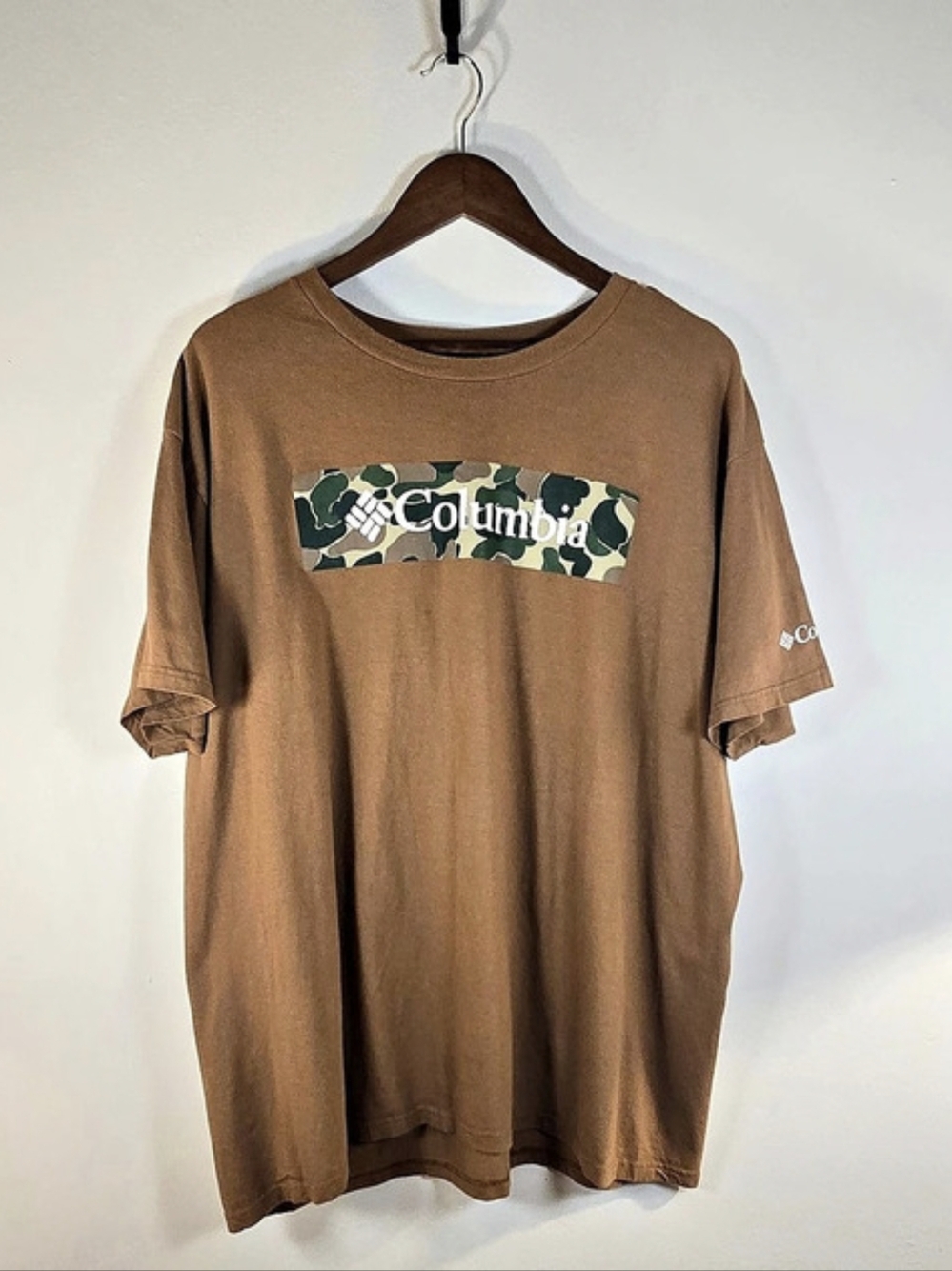 Columbia Mens Camo Box Logo Graphic T-Shirt Brown 2X - Picture 1 of 4